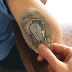 CGM Patch with 4-way stretch